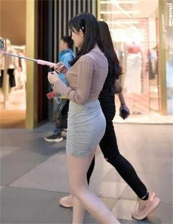 在卫生巾里尿裤子了