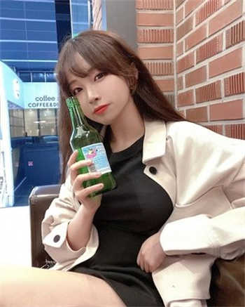萌妹吧免费观看网站
