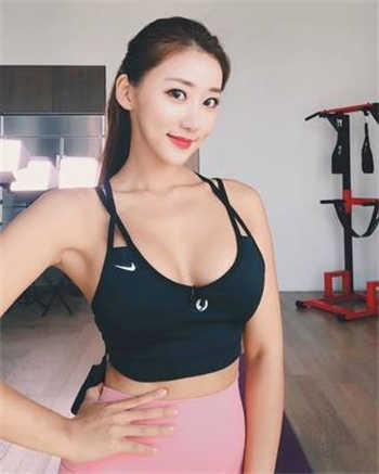 如花动图 跑过来