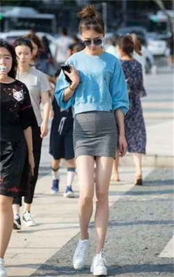 uki上的女骗子
