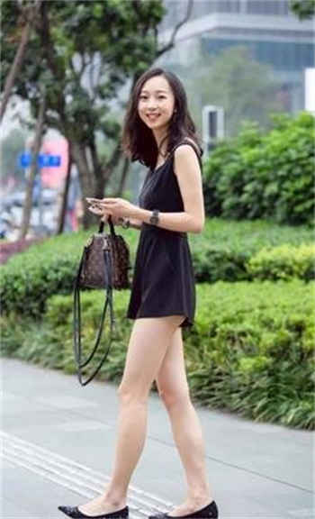 隔壁的大学女