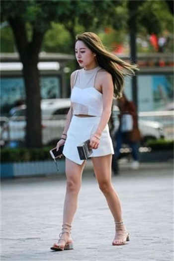 十六岁雪婷和继父疯狂