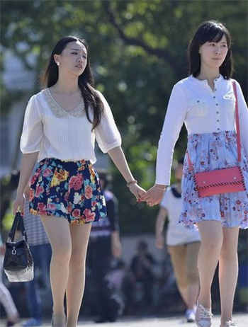 藤原瞳三孔齐上哪一部