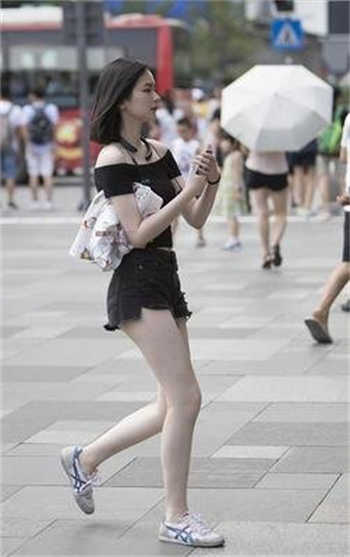 形容人非常多的成语
