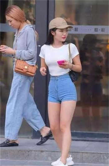 电影《看不见的女人》