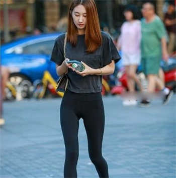 川上优友人的母亲图片