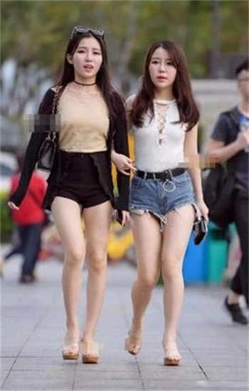 和同学母亲在外打工租房