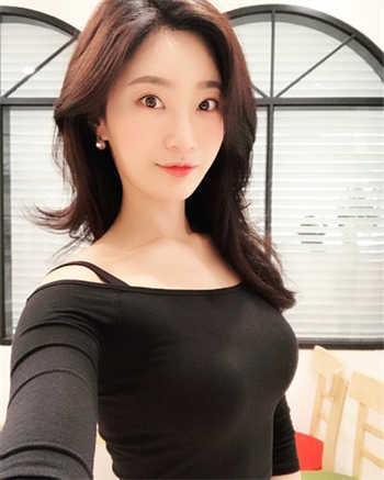 一季呓语夜莫深