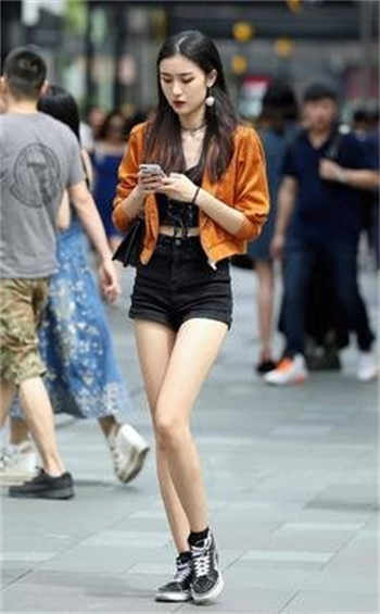 卡在洗衣机的姐姐app