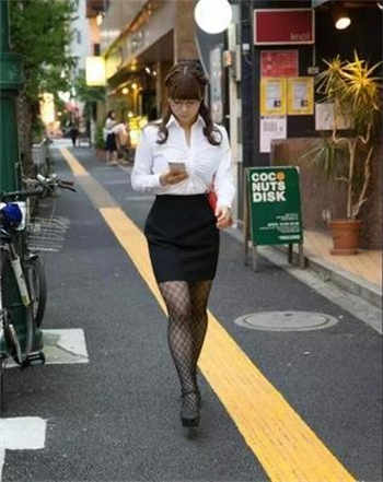 快手大赦天下视频女