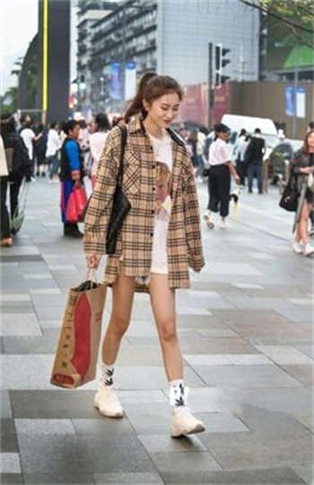 男技师刘成女主刘雪