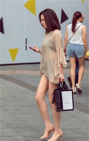 人在奥特开局娶女主