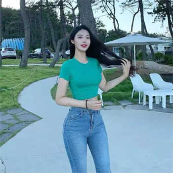 鄂州一家亲女主角照片