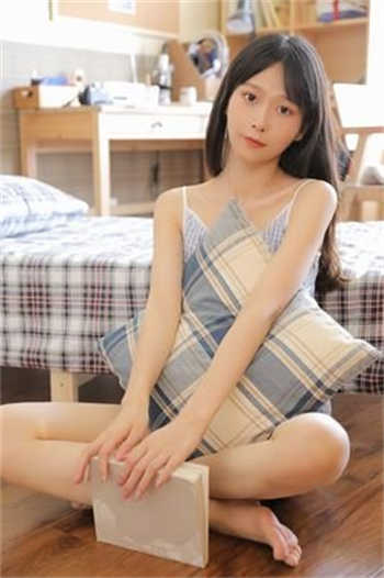 女的看小说起反应正常吗